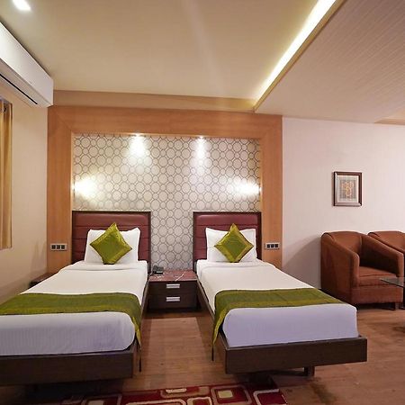 Gold Coast Beach Resort Puri Exterior foto